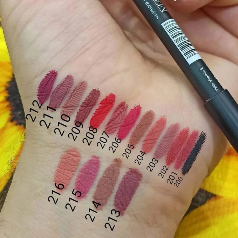 مداد لب گلدن بل مدل Maxelien