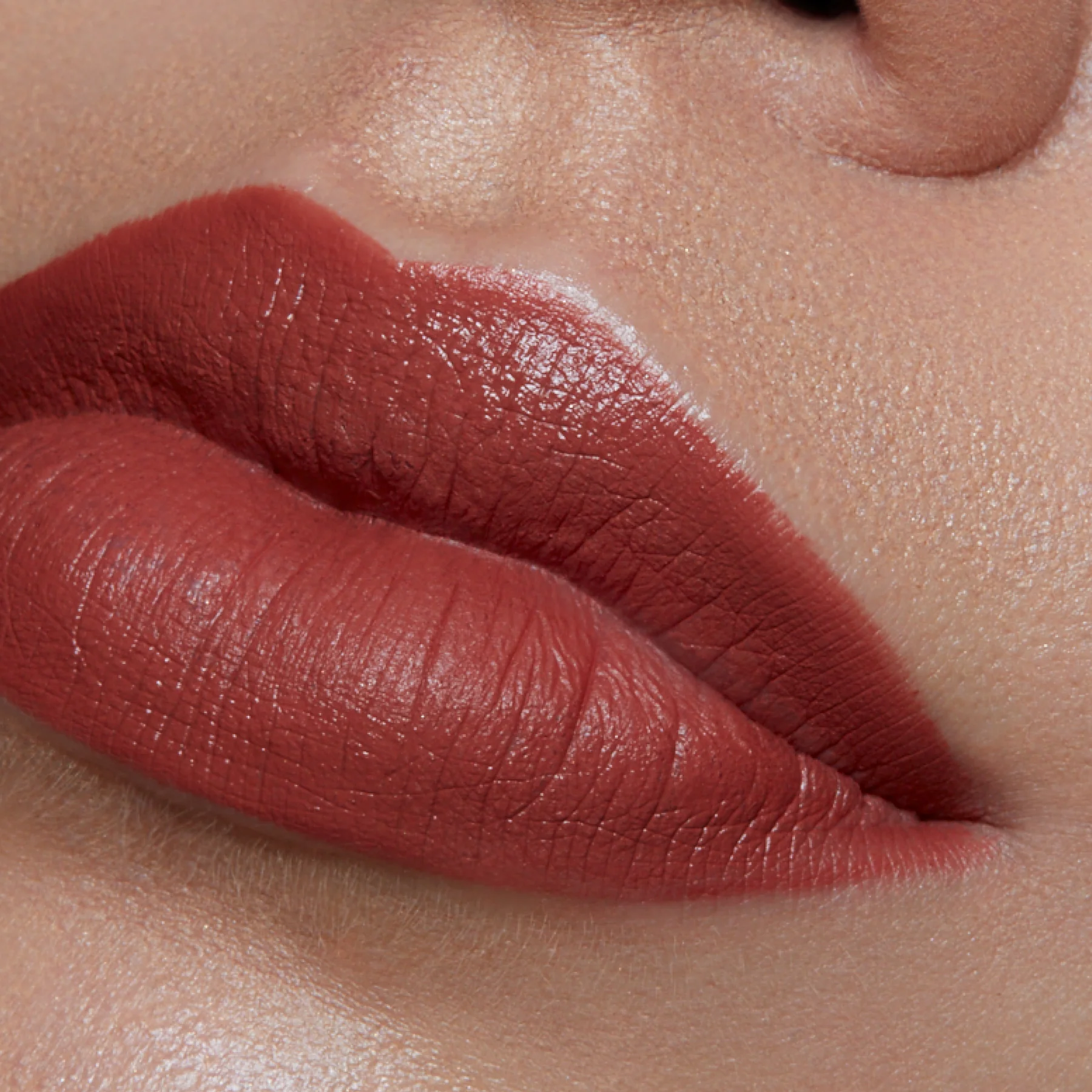 مداد لب پیپا آو لاندن مدل Defining شماره 612